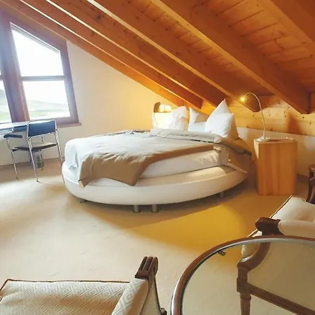 Heidiholiday-jenins Grand Maisonette-attika Mit Office & Relax-bereich, Aussenparkplatz & Garage, Geschuetzte Sonnen-panoramaterrasse, Aufgewertet 2024 Apartment