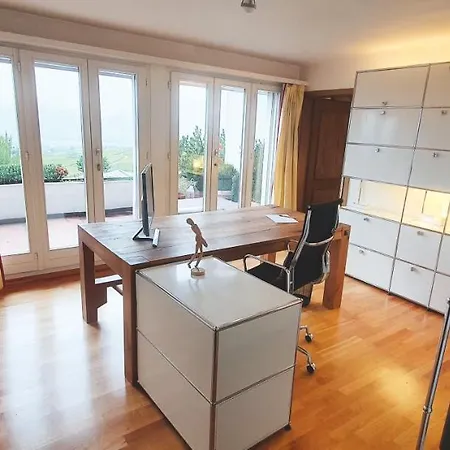 Heidiholiday-jenins Grand Maisonette-attika Mit Office & Relax-bereich, Aussenparkplatz & Garage, Geschuetzte Sonnen-panoramaterrasse, Aufgewertet 2024 *