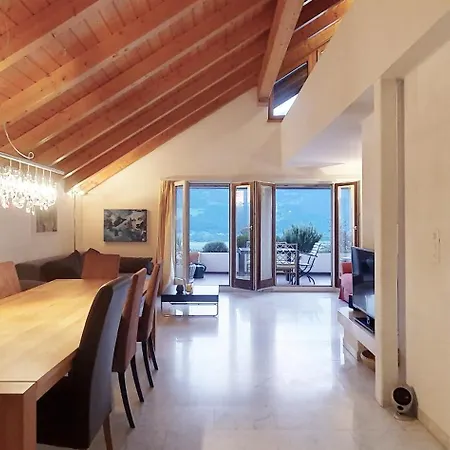 Apartment Heidiholiday-jenins Grand Maisonette-attika Mit Office & Relax-bereich, Aussenparkplatz & Garage, Geschuetzte Sonnen-panoramaterrasse, Aufgewertet 2024 Jenins