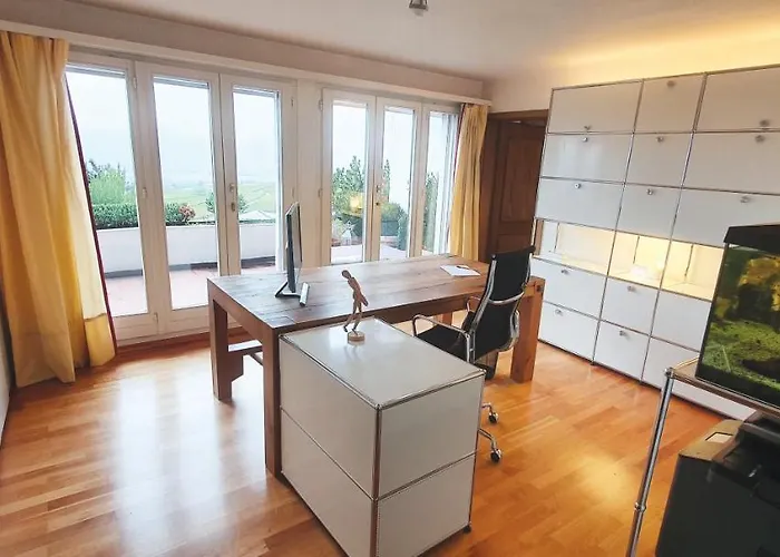 Heidiholiday-jenins Grand Maisonette-attika Mit Office & Relax-bereich, Aussenparkplatz & Garage, Geschuetzte Sonnen-panoramaterrasse, Aufgewertet 2024 *