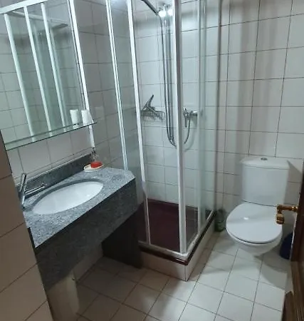 Heidiholiday-jenins Grand Maisonette-attika Mit Office&relax-bereich, Aussenparkplatz&garage, Geschützte Sonnen-panoramaterrasse, Aufgewertet 2024 *