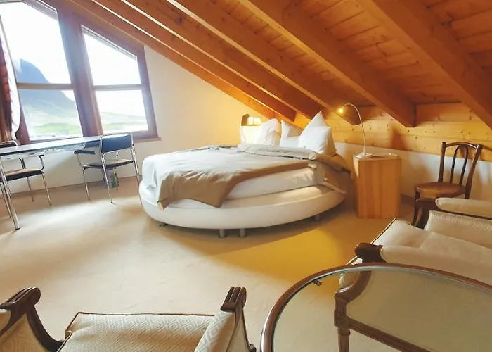 Heidiholiday-jenins Grand Maisonette-attika Mit Office & Relax-bereich, Aussenparkplatz & Garage, Geschuetzte Sonnen-panoramaterrasse, Aufgewertet 2024 Daire