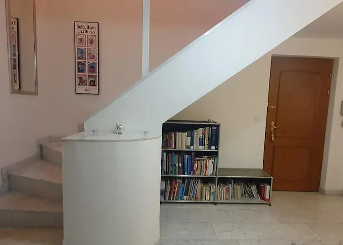 Heidiholiday-jenins Grand Maisonette-attika Mit Office&relax-bereich, Aussenparkplatz&garage, Geschützte Sonnen-panoramaterrasse, Aufgewertet 2024 Apartment Jenins