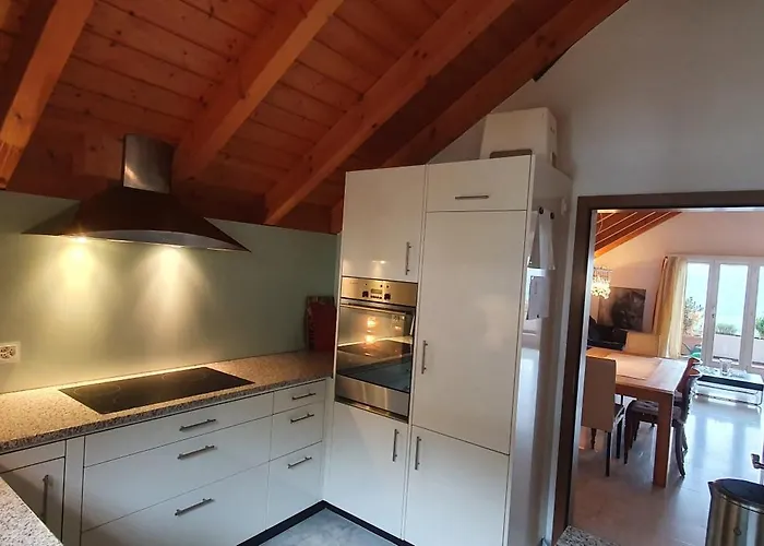 Heidiholiday-jenins Grand Maisonette-attika Mit Office&relax-bereich, Aussenparkplatz&garage, Geschützte Sonnen-panoramaterrasse, Aufgewertet 2024 *